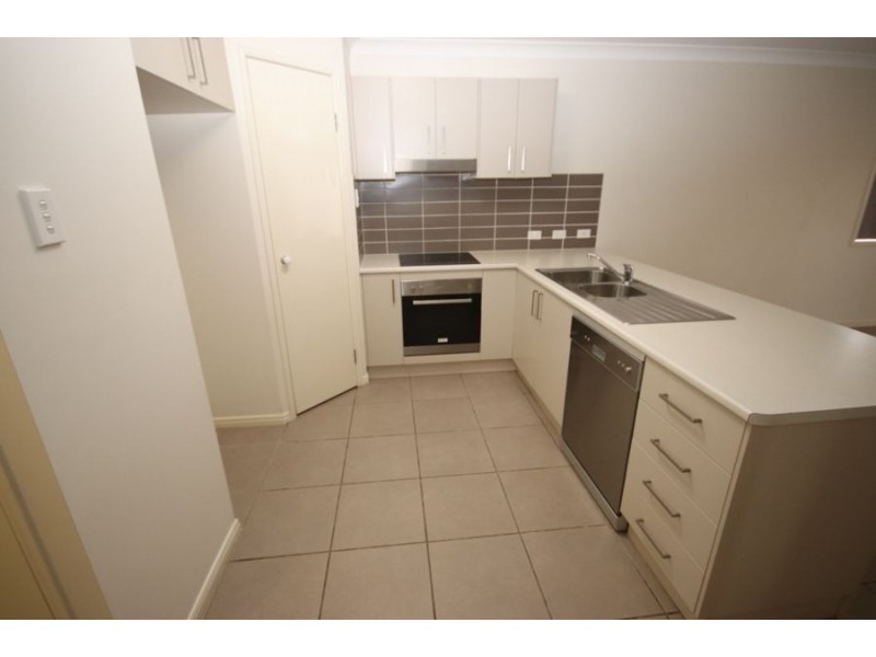 38 Balaroo Drive, Glenvale QLD 4350
