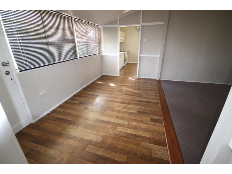 14 John Street, Crows Nest QLD 4355