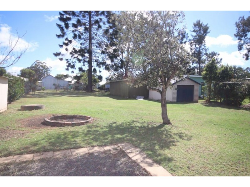 14 John Street, Crows Nest QLD 4355