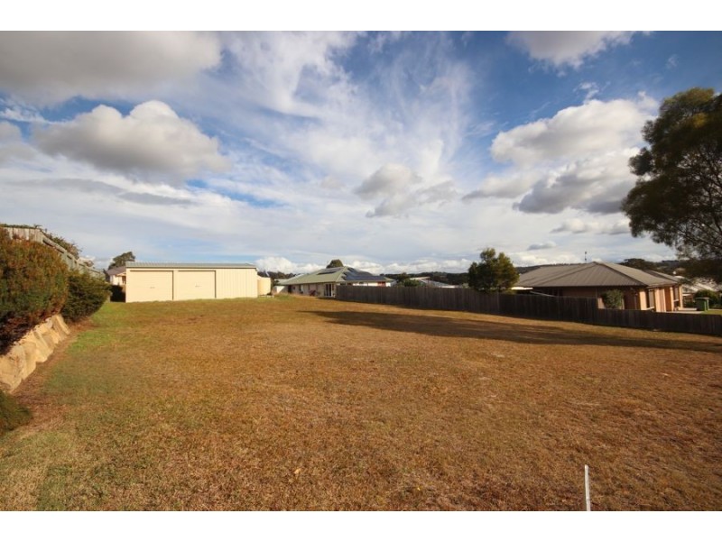 5 Vicky Avenue, Crows Nest QLD 4355