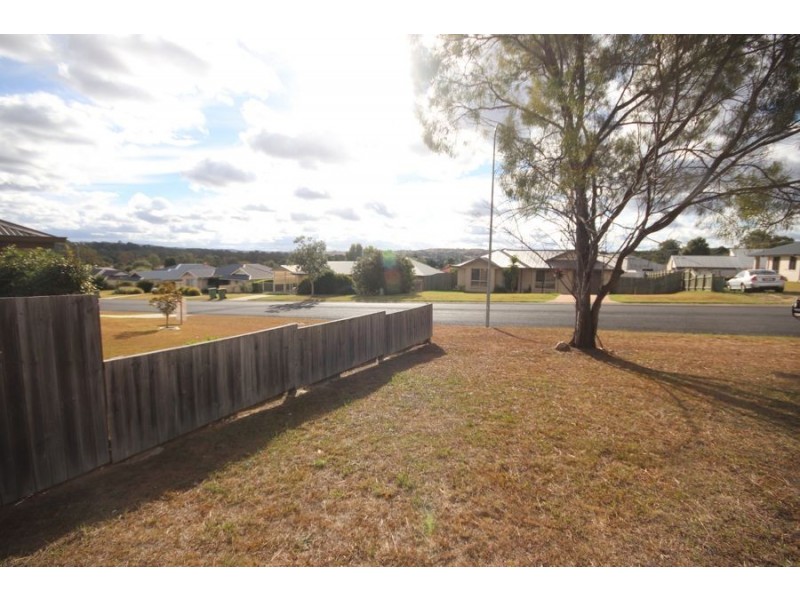 5 Vicky Avenue, Crows Nest QLD 4355