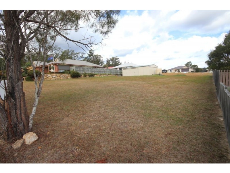 5 Vicky Avenue, Crows Nest QLD 4355