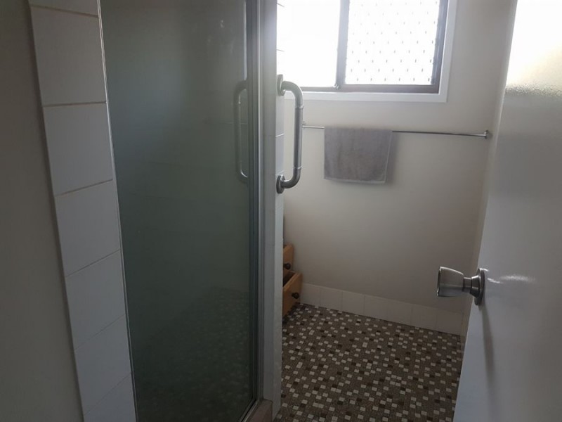 4/7 Stradbroke Street, Rockville QLD 4350