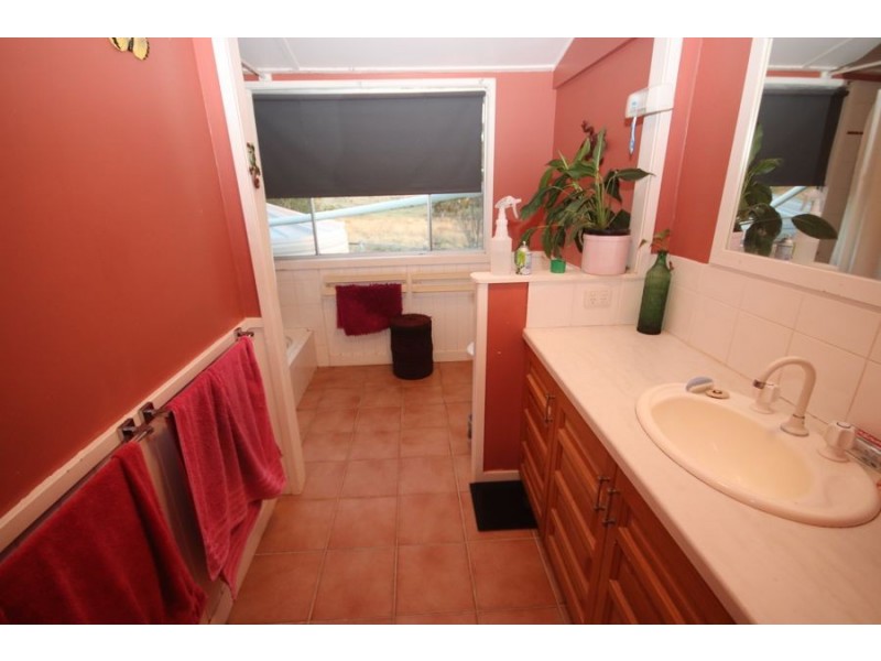 120 Swain Road, Plainby QLD 4355