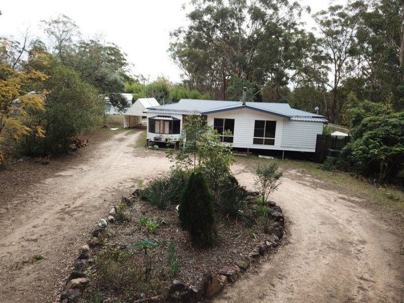 19 Pinnell Road, Crows Nest QLD 4355