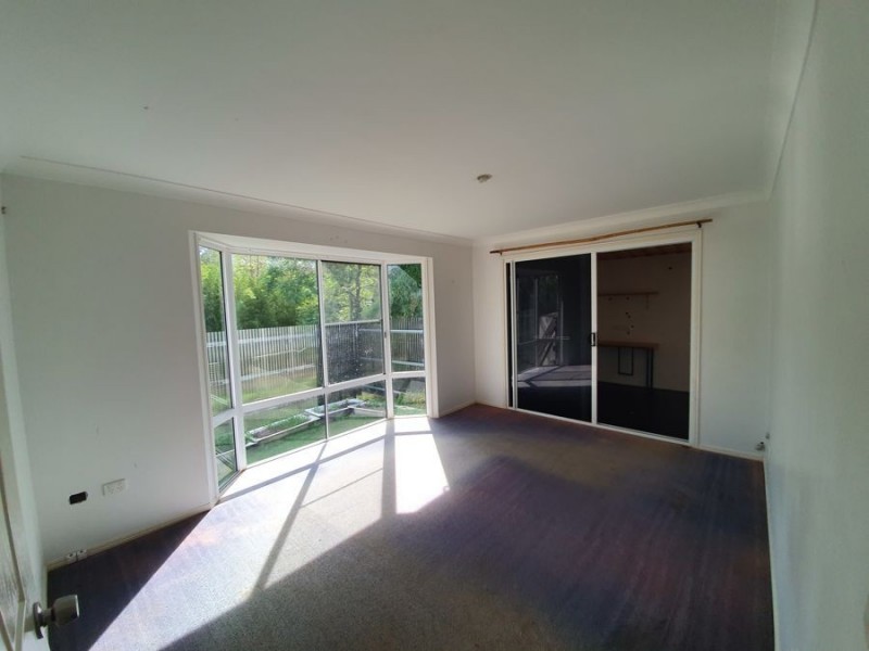 19 Pinnell Road, Crows Nest QLD 4355
