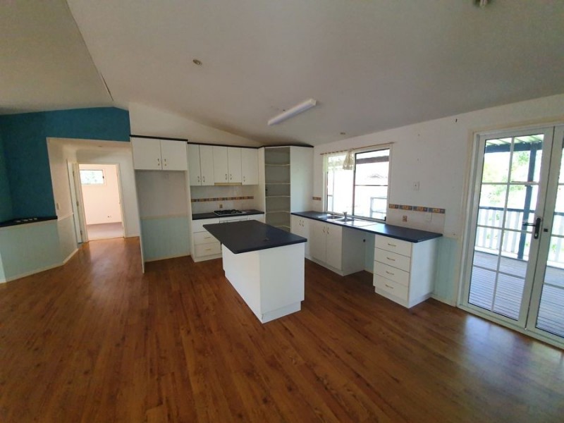 19 Pinnell Road, Crows Nest QLD 4355