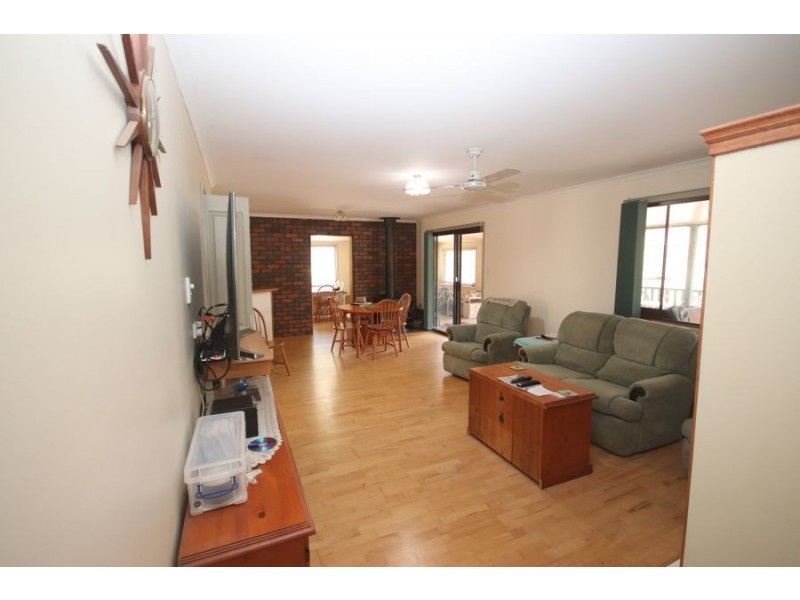 339 Perseverance Dam Road, Crows Nest QLD 4355