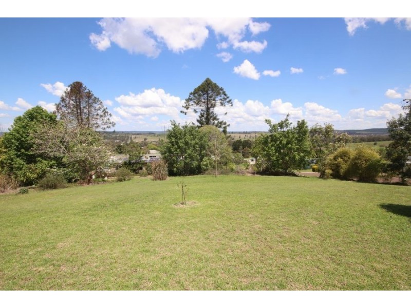 10 Rosalie Drive, Yarraman QLD 4614