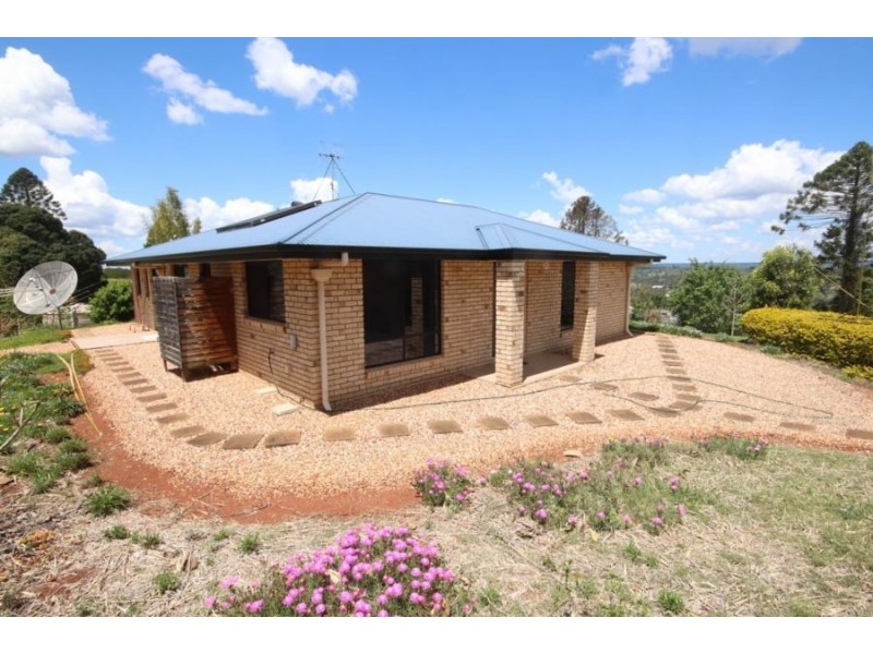 10 Rosalie Drive, Yarraman QLD 4614