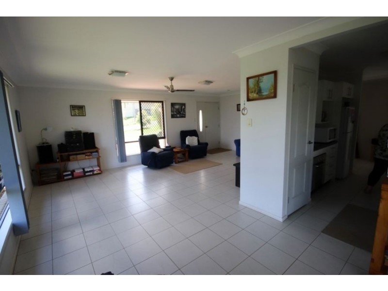 10 Rosalie Drive, Yarraman QLD 4614