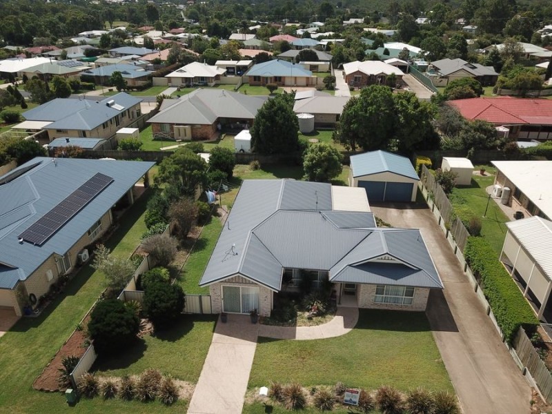 10 Vicky Avenue, Crows Nest QLD 4355