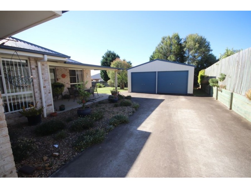 10 Vicky Avenue, Crows Nest QLD 4355