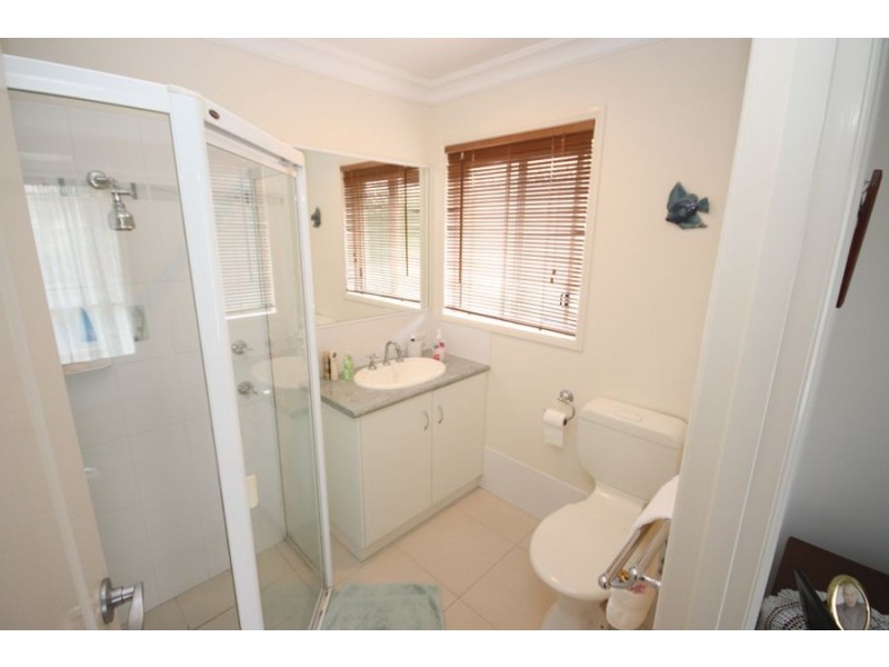 10 Vicky Avenue, Crows Nest QLD 4355