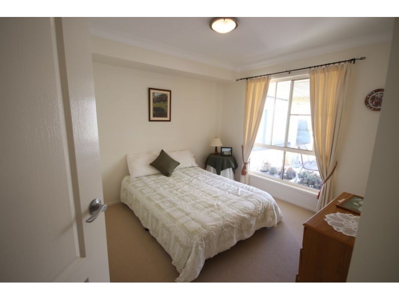 10 Vicky Avenue, Crows Nest QLD 4355