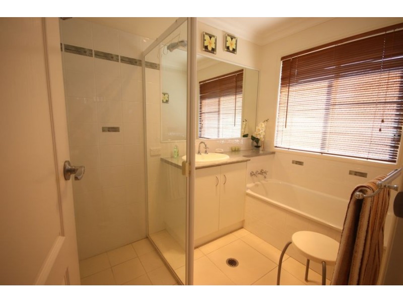 10 Vicky Avenue, Crows Nest QLD 4355