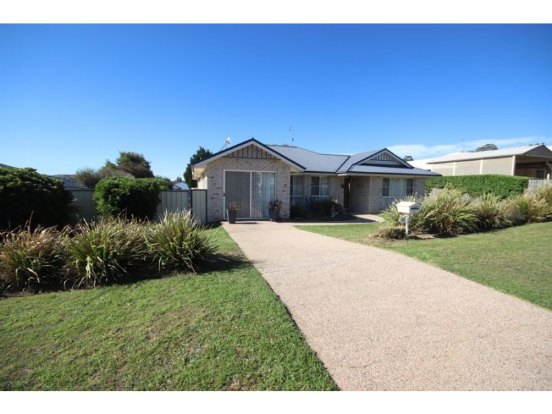 10 Vicky Avenue, Crows Nest QLD 4355