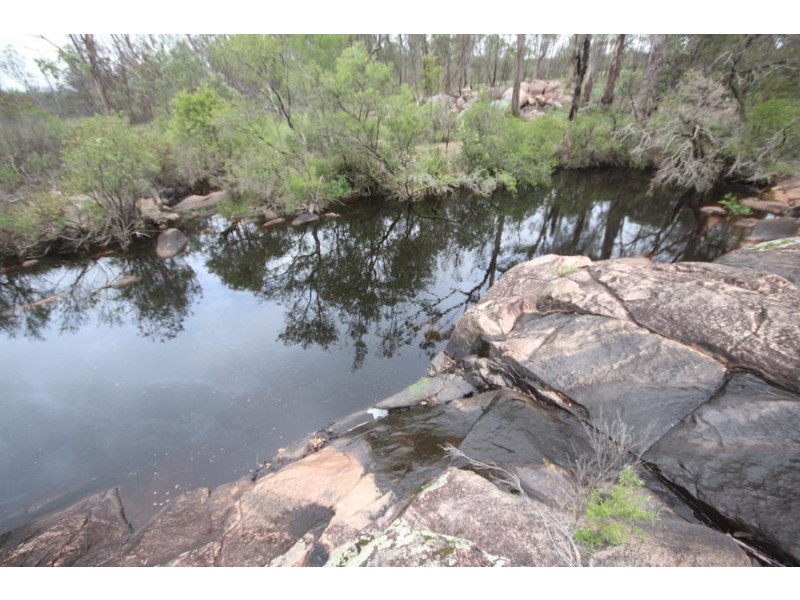 190 Back Creek Road, Crows Nest QLD 4355