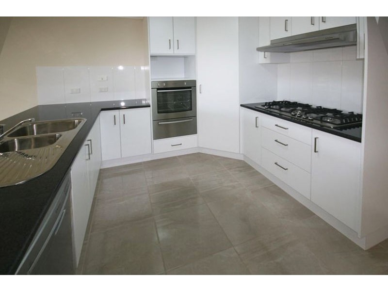 41 Naomi Drive, Crows Nest QLD 4355