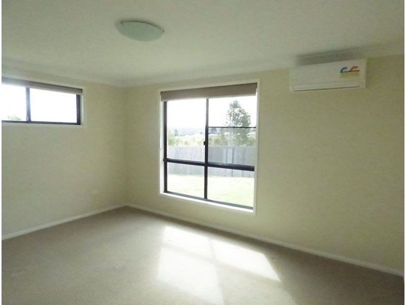 41 Naomi Drive, Crows Nest QLD 4355