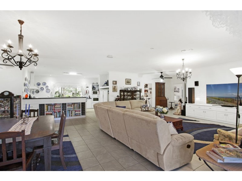 89 Pierces Creek Road, Crows Nest QLD 4355