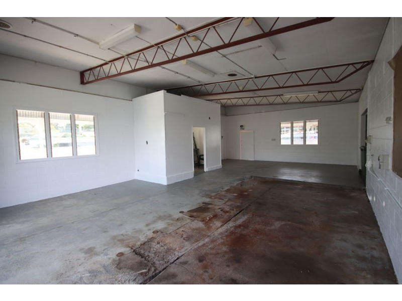 22 Toowoomba Road, Crows Nest QLD 4355