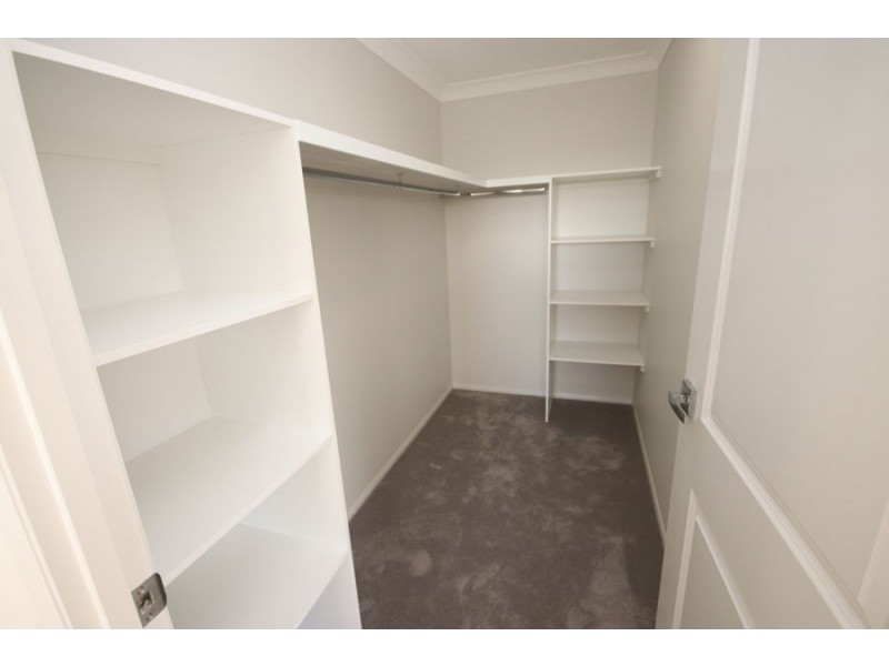 45 Naomi Drive, Crows Nest QLD 4355