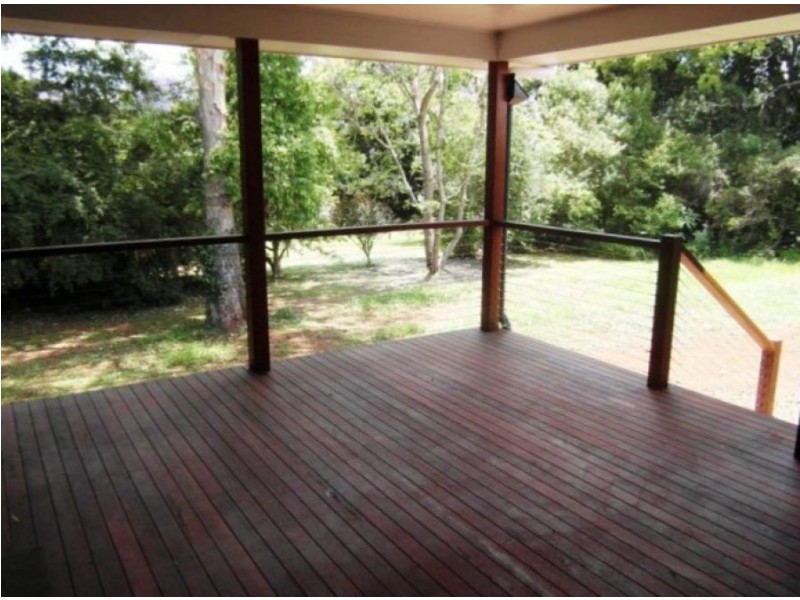 16 Chapman Street, Hampton QLD 4352