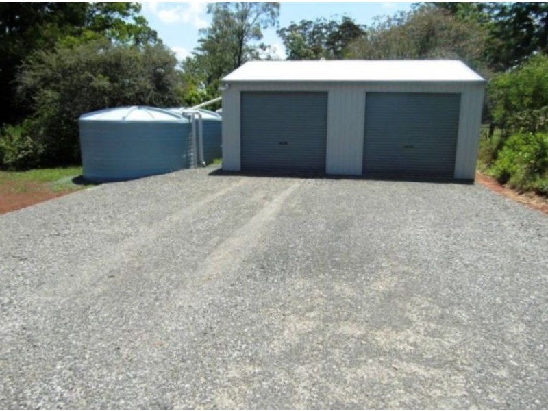 16 Chapman Street, Hampton QLD 4352