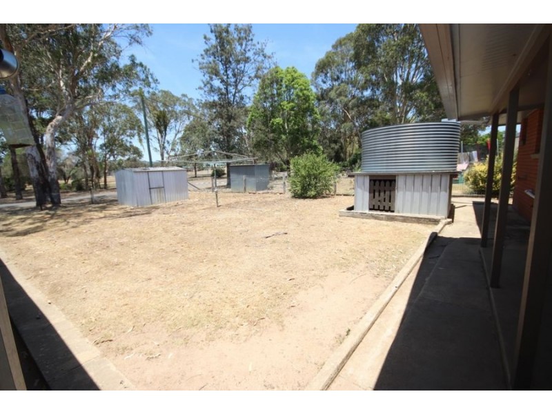 11 Nolan Street, Crows Nest QLD 4355