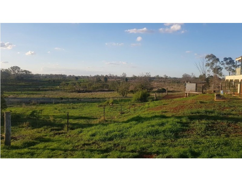 566 Meringandan Road, Meringandan QLD 4352