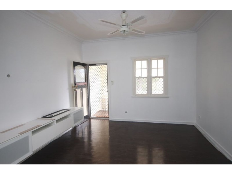 32 Suffolk Street, East Toowoomba QLD 4350