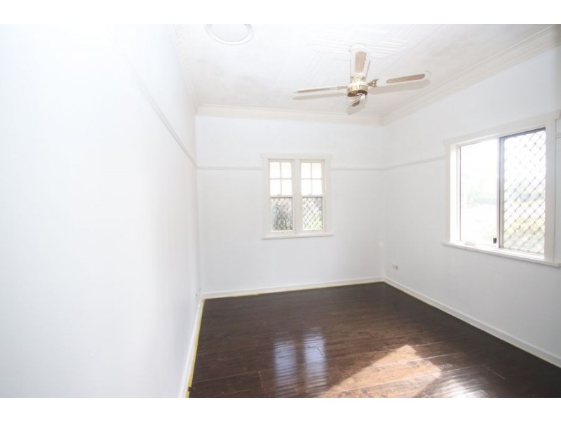 32 Suffolk Street, East Toowoomba QLD 4350