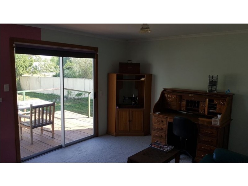 81 Mocatta Street, Goombungee QLD 4354