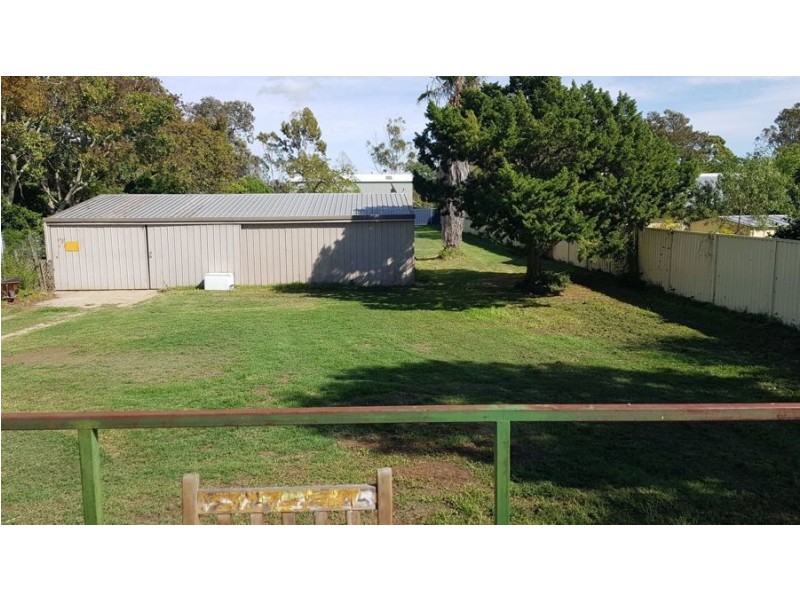 81 Mocatta Street, Goombungee QLD 4354