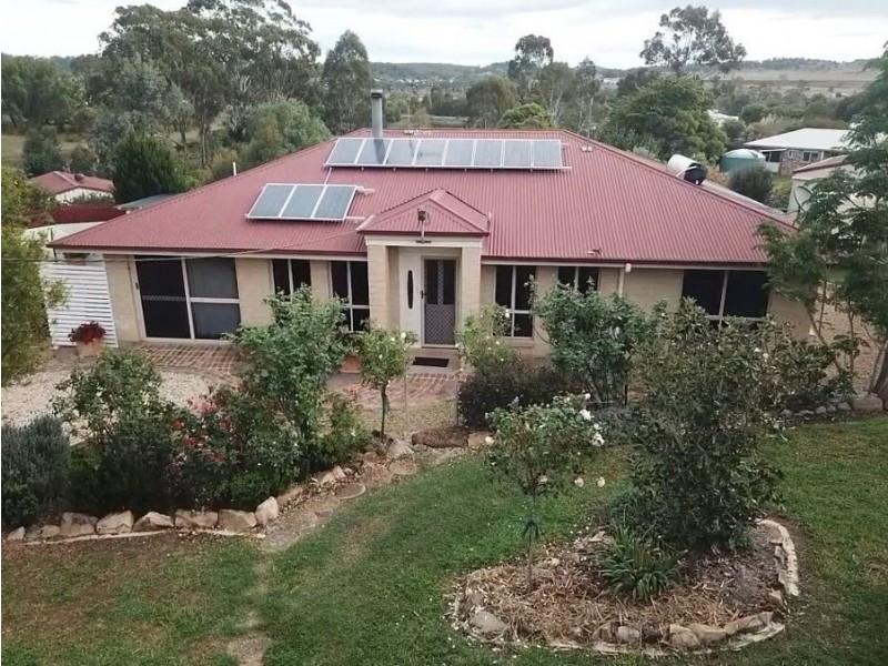 1 Lake Drive, Meringandan QLD 4352