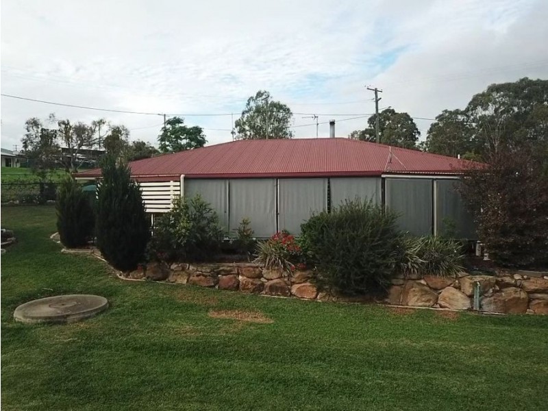 1 Lake Drive, Meringandan QLD 4352