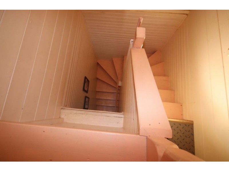 203 Post Office Road, Ravensbourne QLD 4352