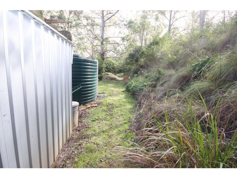 203 Post Office Road, Ravensbourne QLD 4352