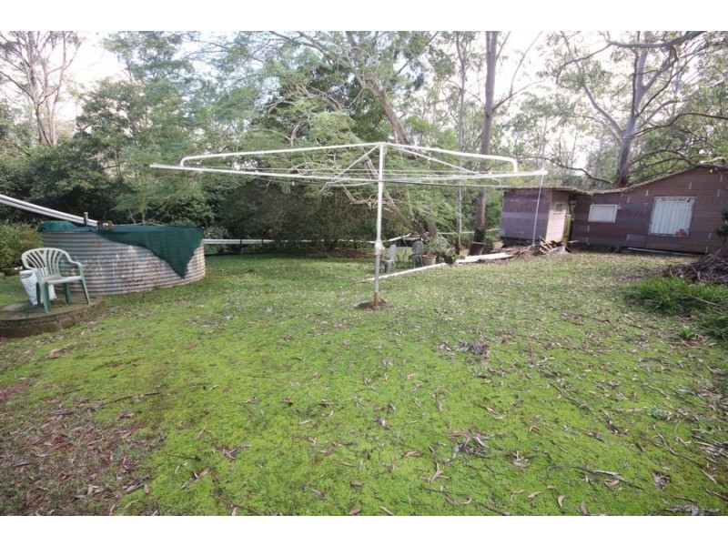 203 Post Office Road, Ravensbourne QLD 4352