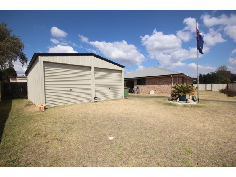 18 Lee Court, Crows Nest QLD 4355