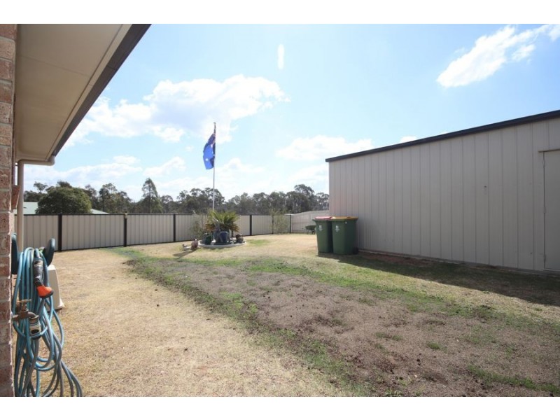 18 Lee Court, Crows Nest QLD 4355