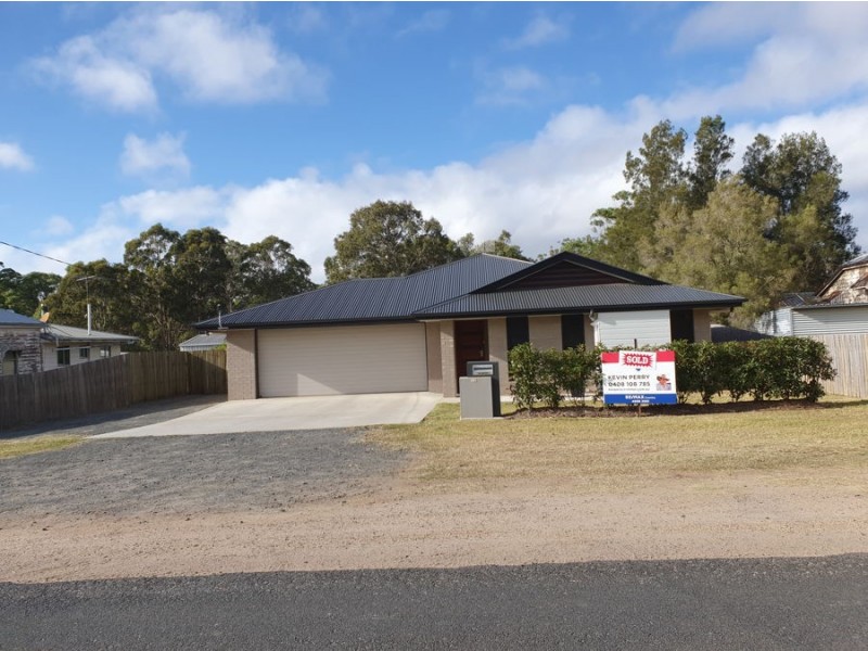 11 John Street, Crows Nest QLD 4355