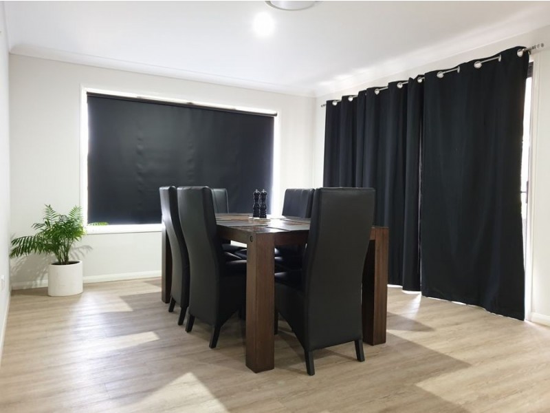 11 John Street, Crows Nest QLD 4355