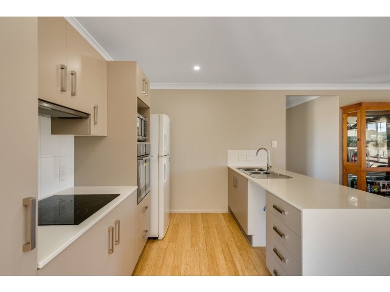 44 Peters Road, Meringandan QLD 4352