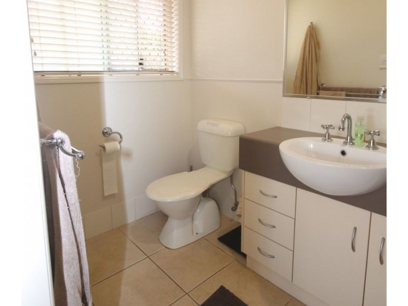 19 Bass Street, Cabarlah QLD 4352