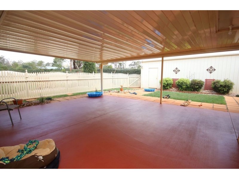 19 Bass Street, Cabarlah QLD 4352