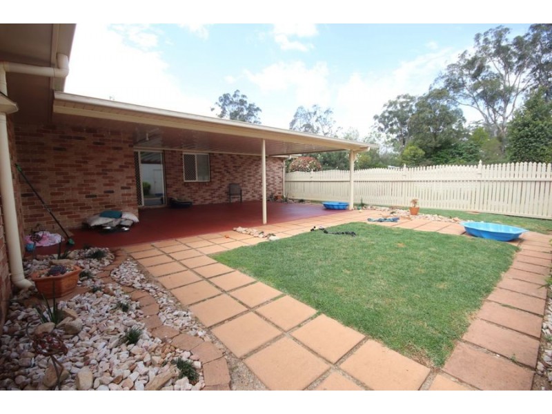 19 Bass Street, Cabarlah QLD 4352