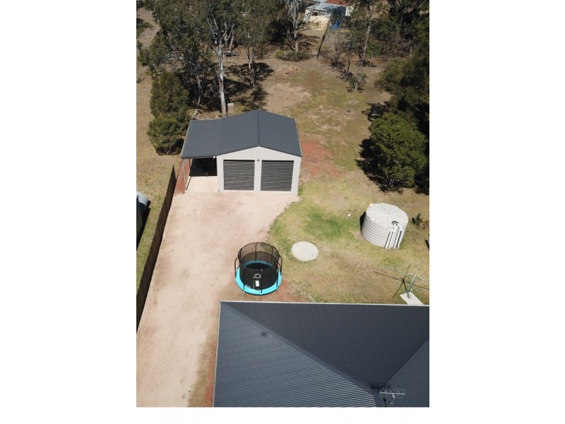 11 John Street, Crows Nest QLD 4355