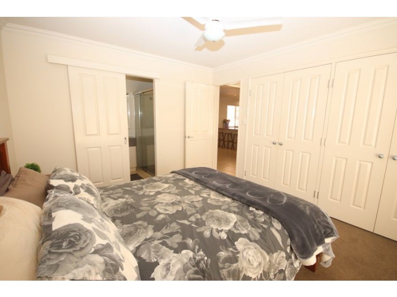 19 Bass Street, Cabarlah QLD 4352